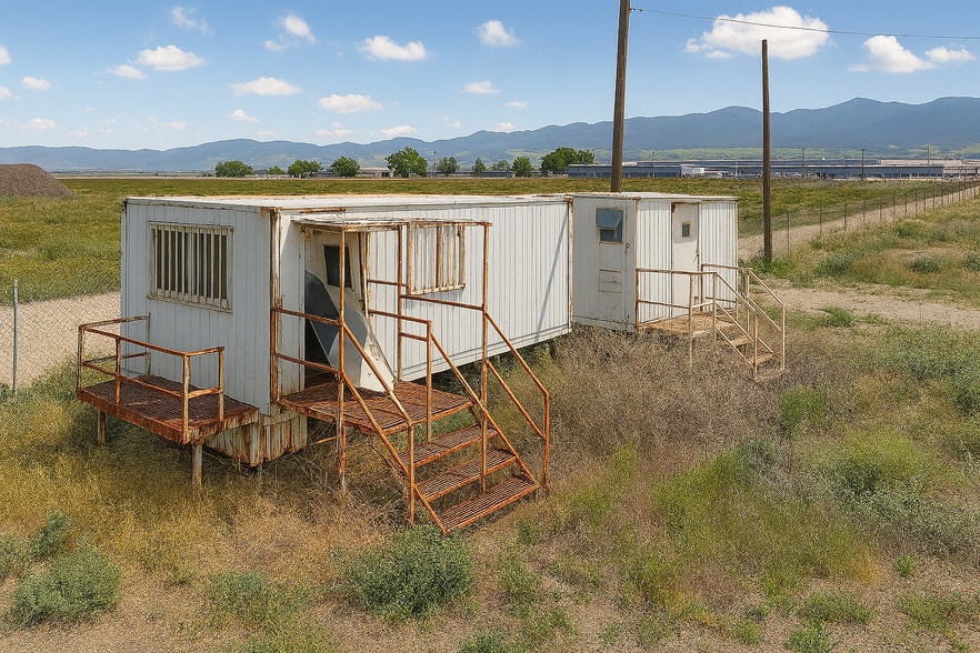 Primary Photo Of 1410 Old River Rd, Bakersfield Manufacturing For Sale