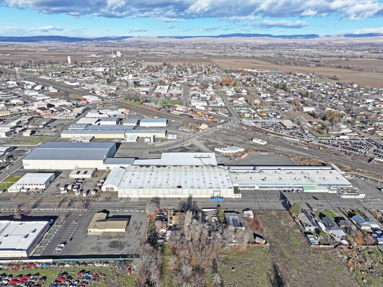 More Photos Of 45 E 3rd Ave, Toppenish Manufacturing For Sale