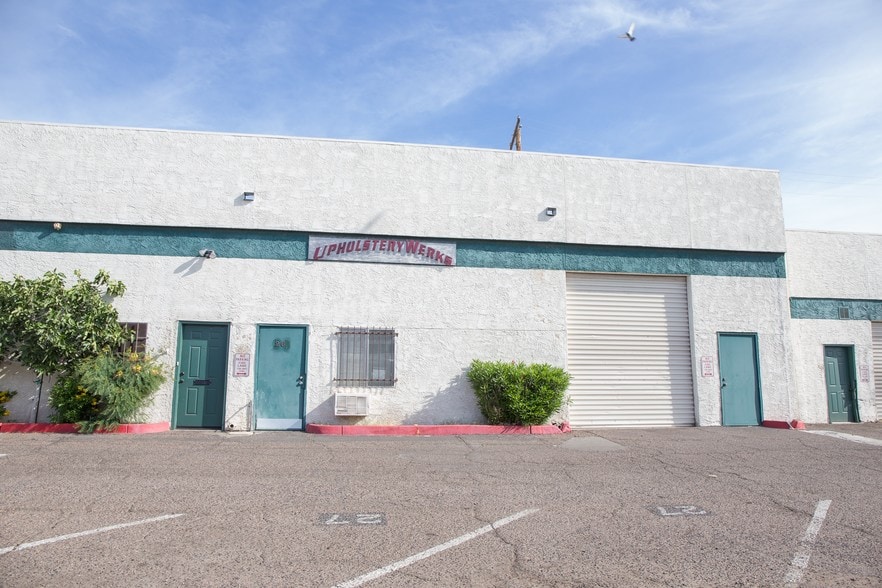 More Photos Of 431 S Stapley Dr, Mesa Warehouse For Lease