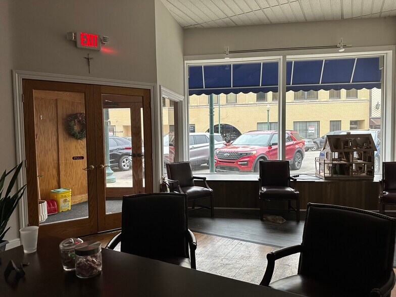 More Photos Of 8 E Front St, Monroe Storefront Retail Residential For Lease