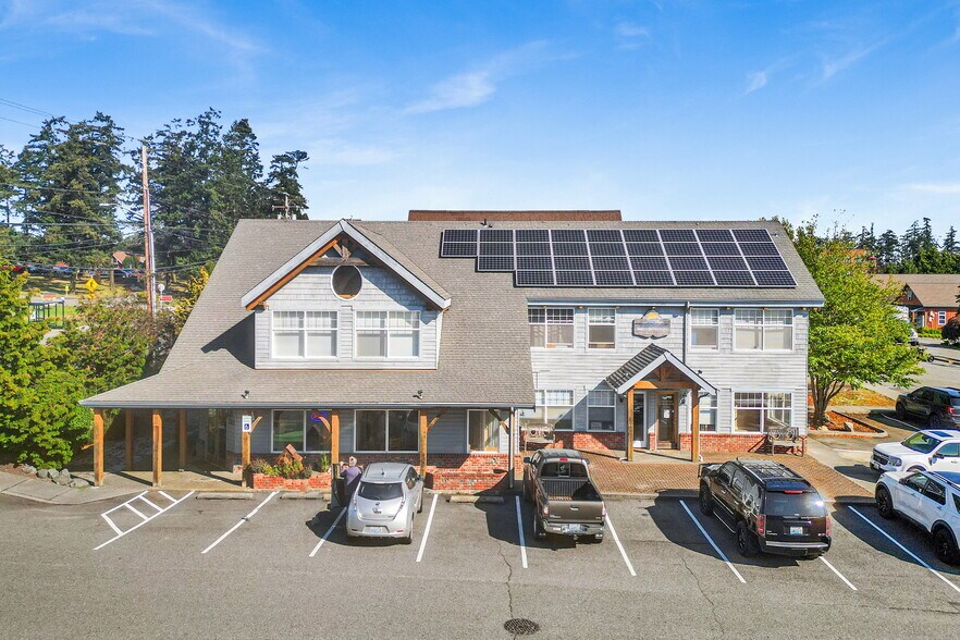 More Photos Of 107 S Main St, Coupeville Office For Sale