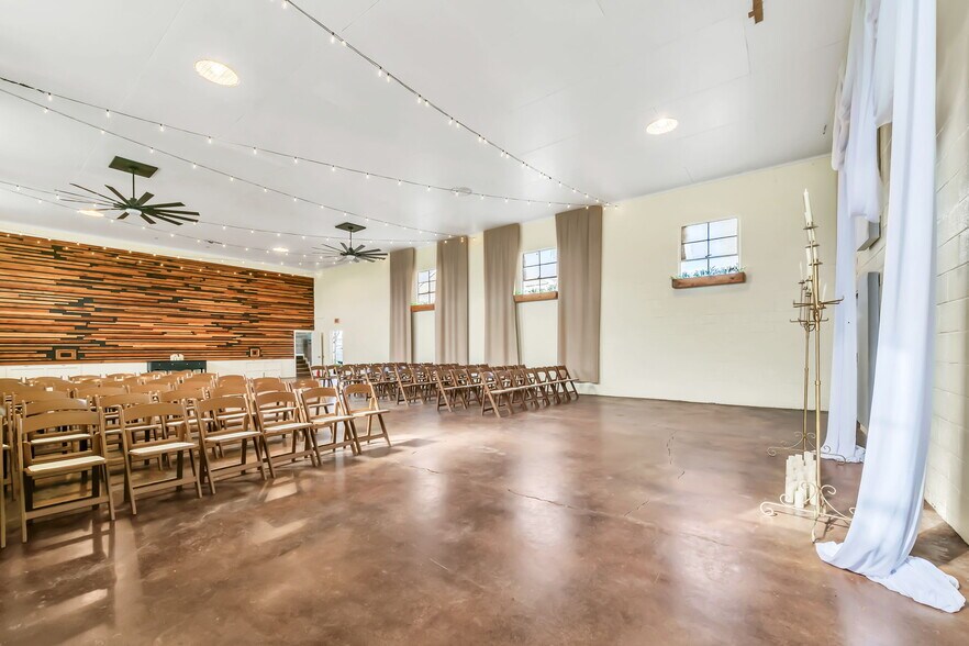 More Photos Of 31414 Harris Dr, Harrisburg Lodge Meeting Hall For Sale