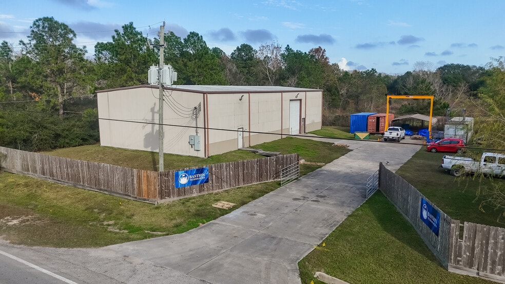 Primary Photo Of 6717 FM 646 Rd S, Santa Fe Warehouse For Sale
