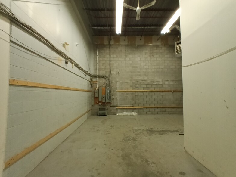 More Photos Of 155 Terence Matthews Cres, Ottawa Office For Sale