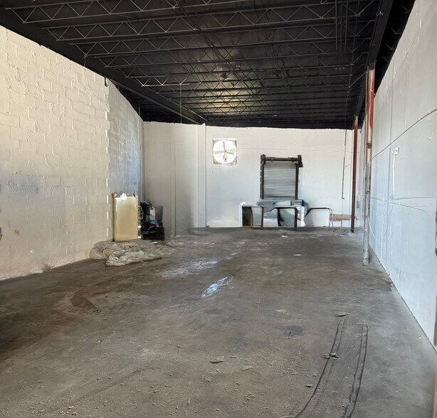 More Photos Of 3771 NW 51st St, Miami Warehouse For Sale