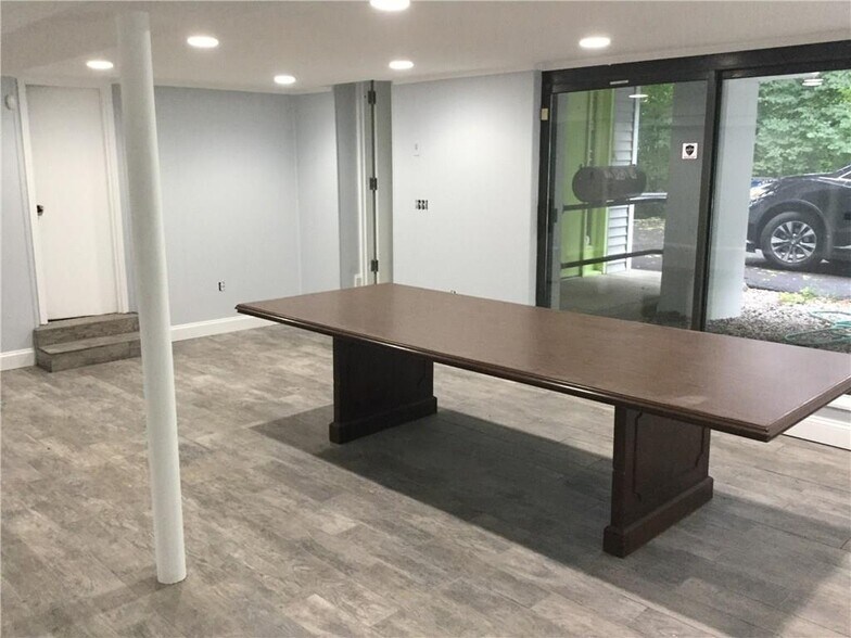 More Photos Of 127 Cedar St, Branford Medical For Sale