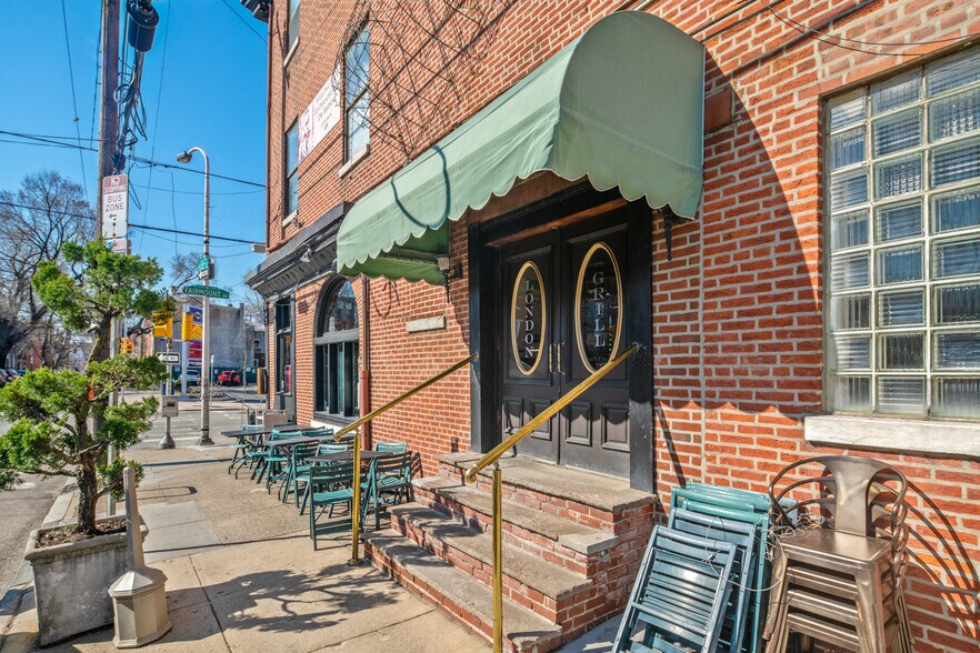 More Photos Of 2301 Fairmount Ave, Philadelphia Restaurant For Lease