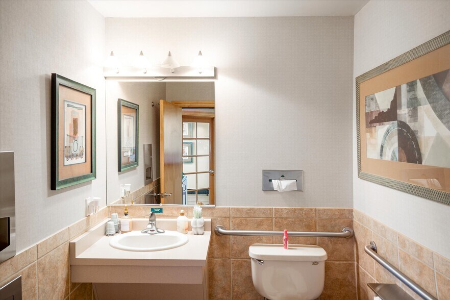 More Photos Of 120 Northview Rd, Sedona Skilled Nursing Facility For Sale