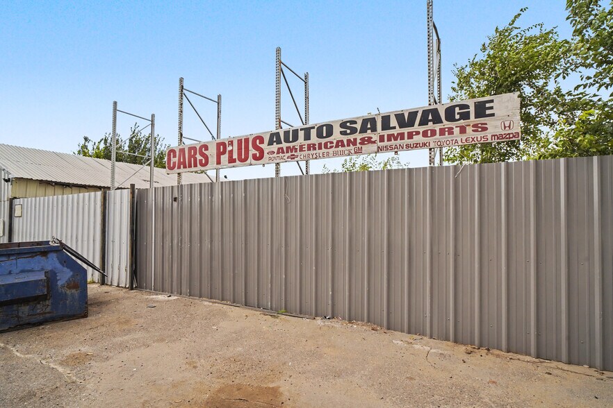 More Photos Of 1821-1823 S May Ave, Oklahoma City Auto Salvage Facility For Sale