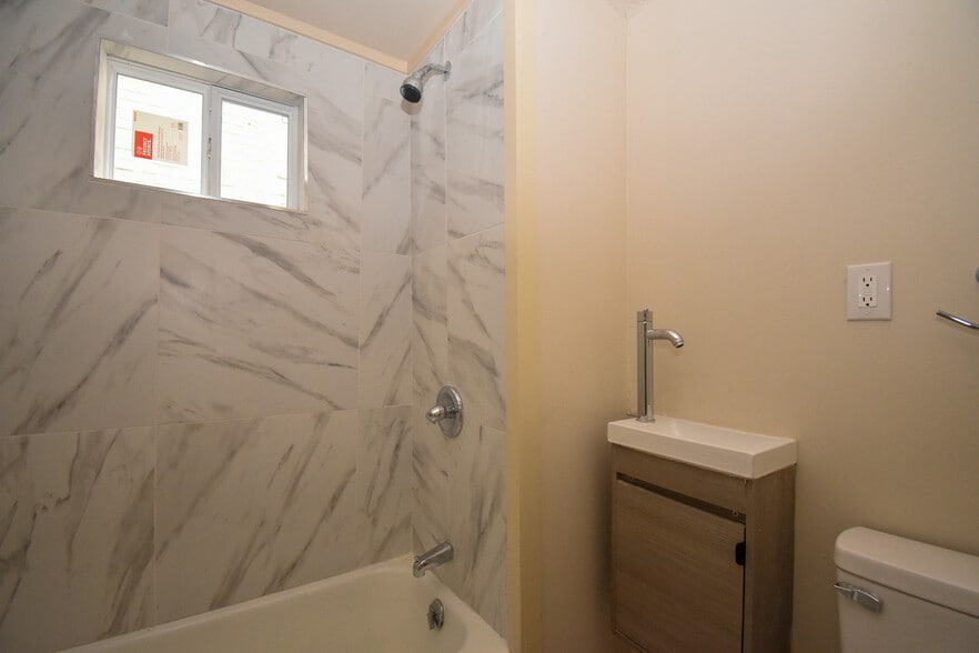 More Photos Of 321 S Main St, Harrodsburg Apartments For Sale