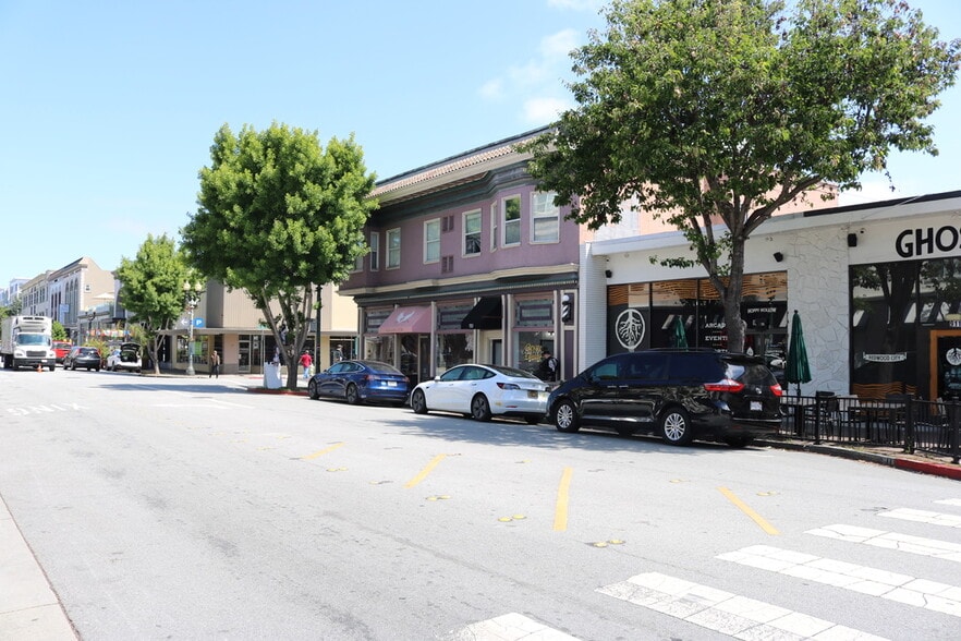 More Photos Of 903 Main St, Redwood City Storefront Retail Office For Sale