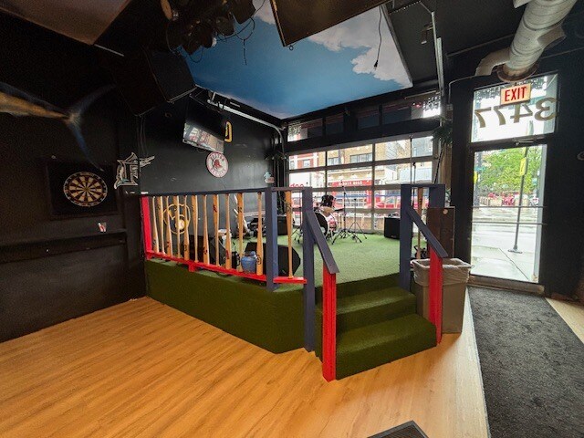 More Photos Of 3477 N Clark St, Chicago Bar For Lease