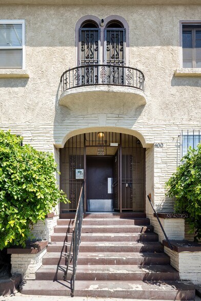 More Photos Of 400 Witmer St, Los Angeles Apartments For Sale
