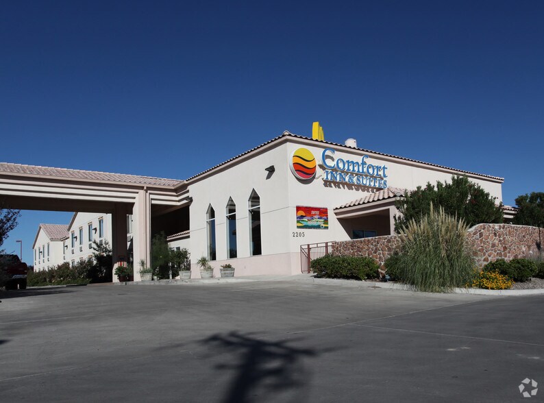 Primary Photo Of 2205 N Date St, Truth Or Consequences Hotel For Sale