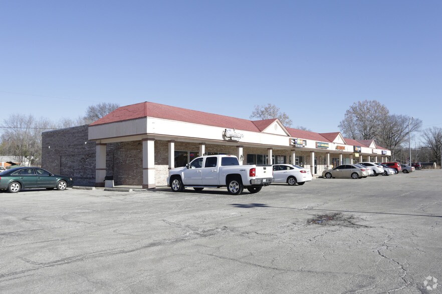 More Photos Of 534-618 E 99th St, Kansas City General Retail For Lease