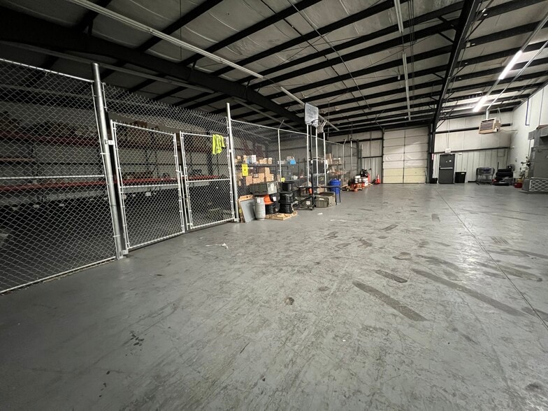 More Photos Of 337 NC Hwy 68, Greensboro Warehouse For Sale