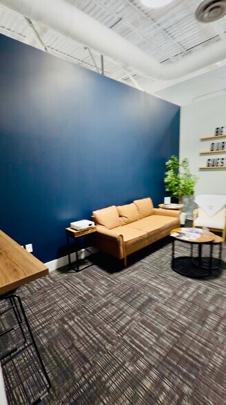 More Photos Of 41-45 Marietta St, Alpharetta Freestanding For Lease