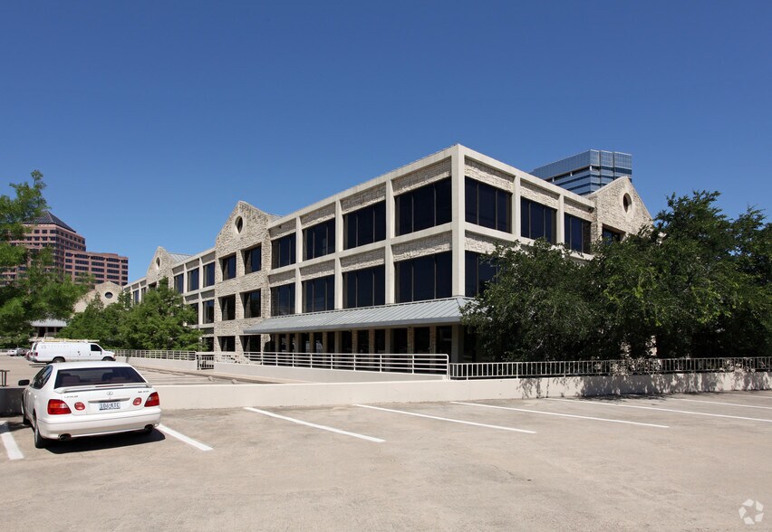More Photos Of 5000 Riverside Dr, Irving Coworking Space