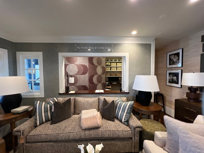 More Photos Of 21 South Ave, New Canaan Storefront Retail Office For Lease