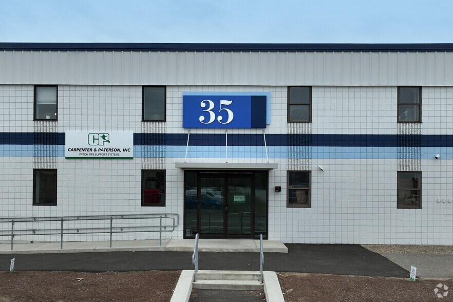 More Photos Of 35-37 Concord St, North Reading Warehouse For Lease