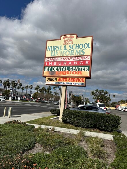 More Photos Of 1250-1284 N Euclid St, Anaheim Freestanding For Lease