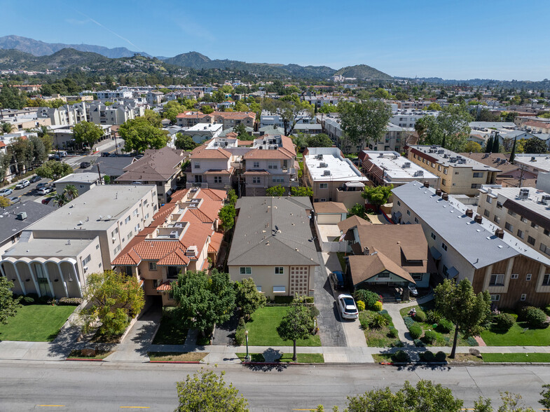 More Photos Of 530 N Maryland Ave, Glendale Apartments For Sale