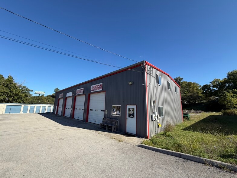 More Photos Of 10092 Chapman Hwy, Seymour Industrial For Sale