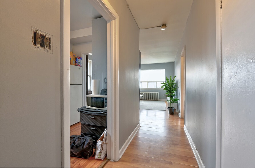 More Photos Of 1112 Weston Rd, Toronto Apartments For Sale