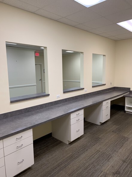 More Photos Of 1155 35th Ln, Vero Beach Medical For Lease