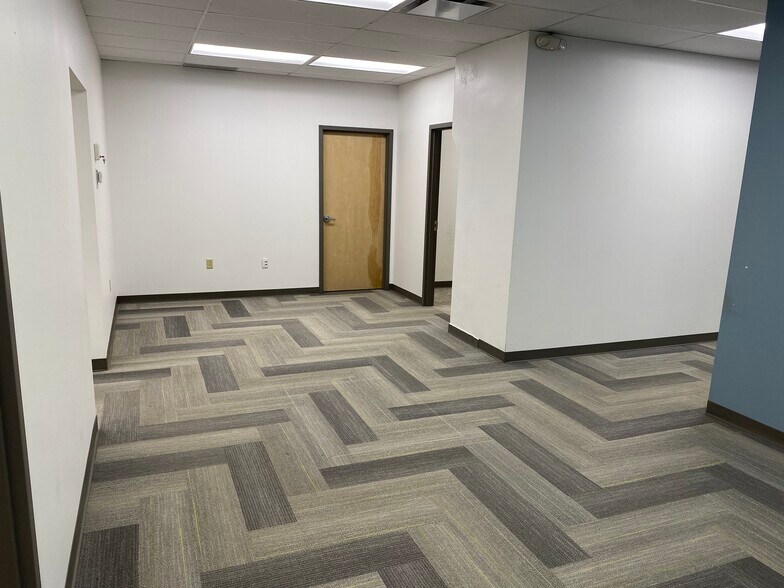 More Photos Of 17401 Lorain Ave, Cleveland Freestanding For Lease