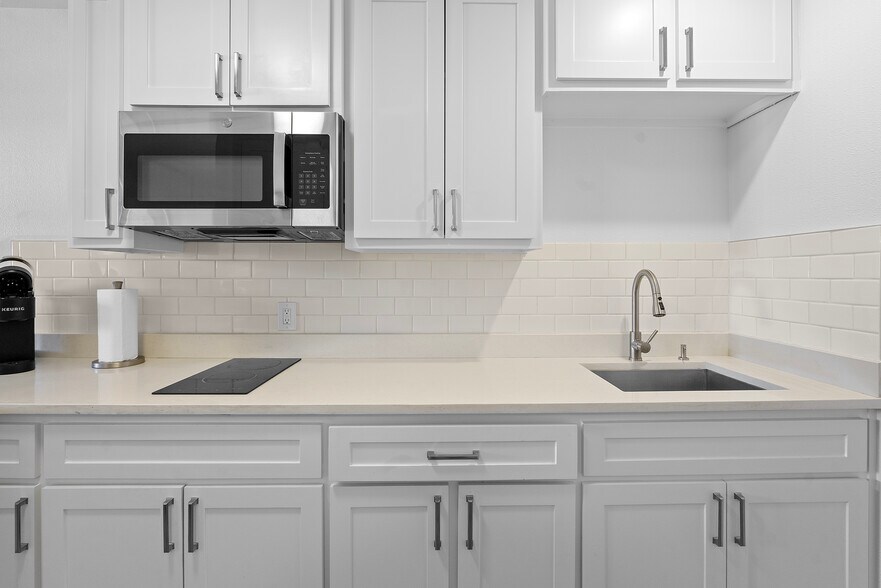 More Photos Of 3701 Seagull Blvd, Corpus Christi Apartments For Sale