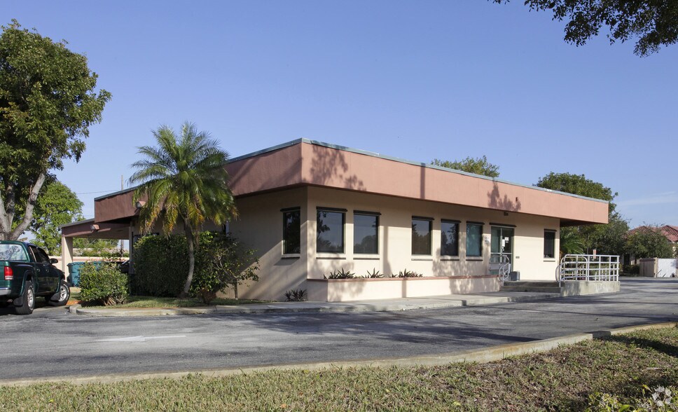 Primary Photo Of 2419 S Seacrest Blvd, Boynton Beach Medical For Sale
