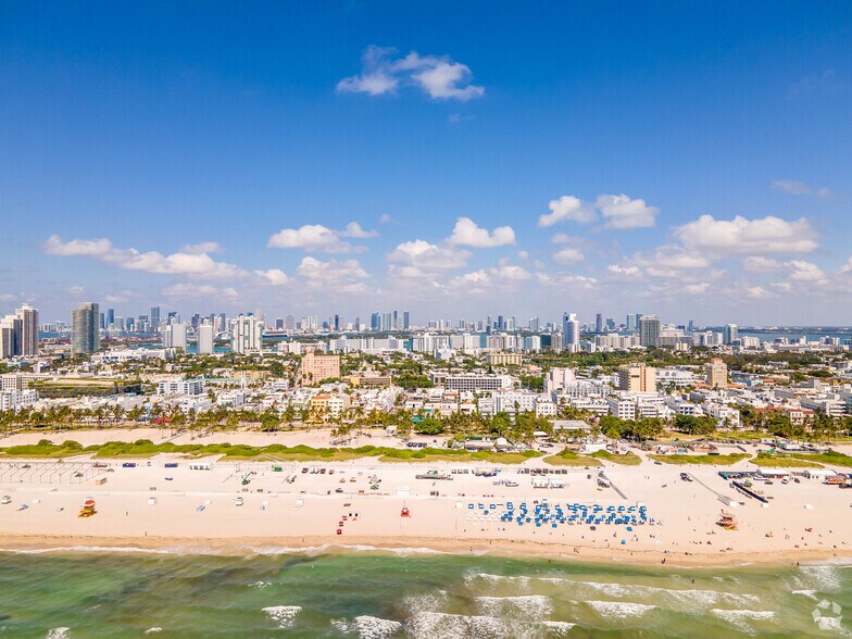 More Photos Of 918 Ocean Dr, Miami Beach Hotel For Sale