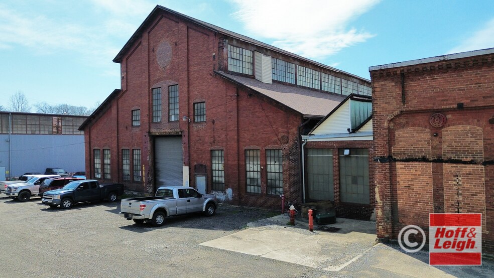 Primary Photo Of 211 Wetmore Ave SE, Massillon Industrial For Lease