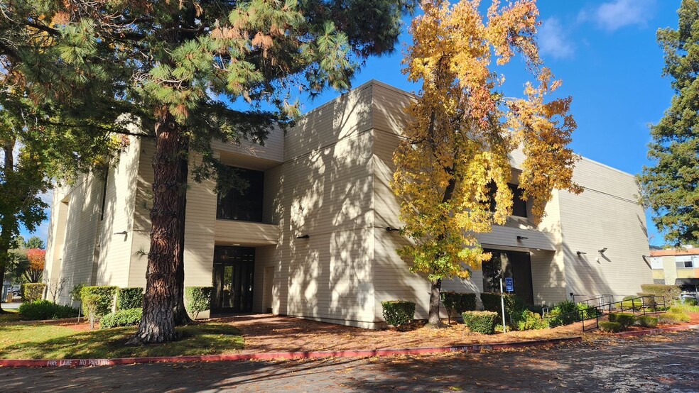 Primary Photo Of 1595 Grant Ave, Novato Storefront Retail Office For Lease