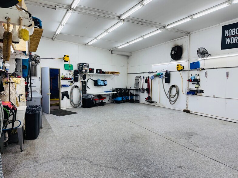 More Photos Of 1330 S Main St, Rice Lake Flex For Sale