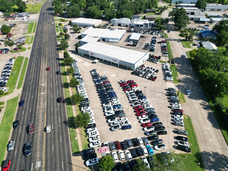 More Photos Of 4815 Troup Hwy, Tyler Freestanding For Sale