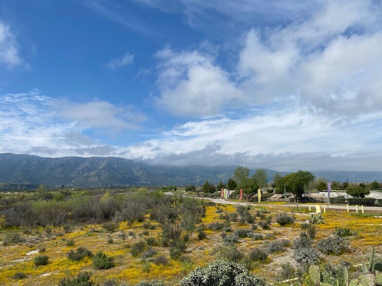 More Photos Of 29381 Village Pky, Lake Elsinore Golf Course Driving Range For Sale