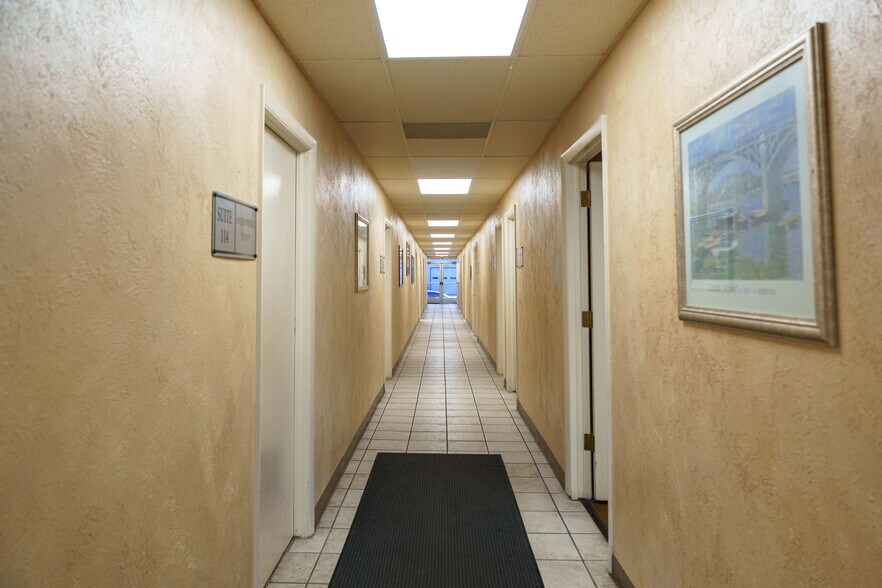 More Photos Of 1826 E Platte Ave, Colorado Springs Office For Lease