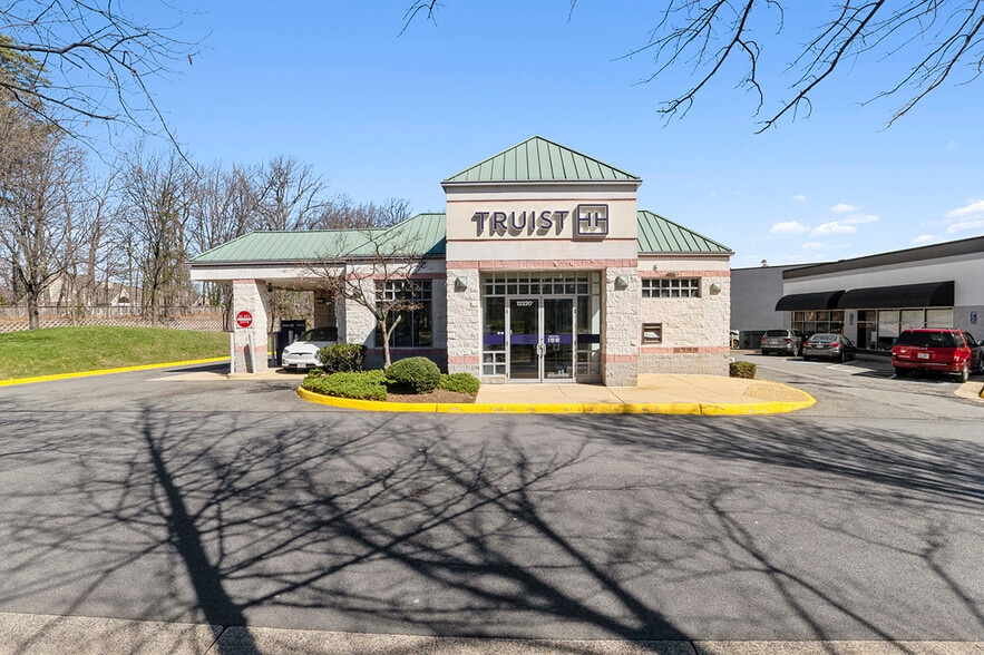 More Photos Of 12100-12220 W Fairfax Towne Center, Fairfax Unknown For Lease