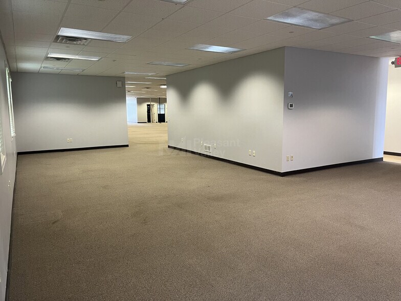 More Photos Of 13680 Cleveland Ave NW, Uniontown Office For Lease