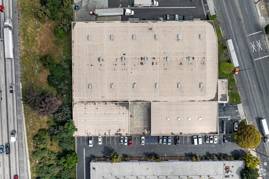 More Photos Of 8731 & 8741 Pioneer Blvd, Santa Fe Springs Warehouse For Lease