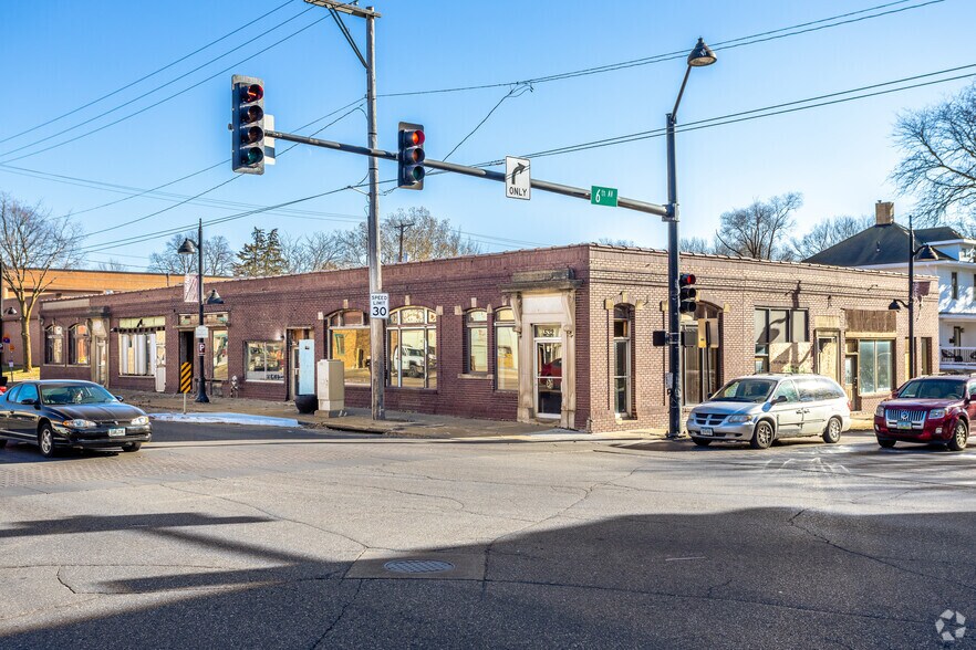Primary Photo Of 3523 6th Ave, Des Moines Storefront For Sale