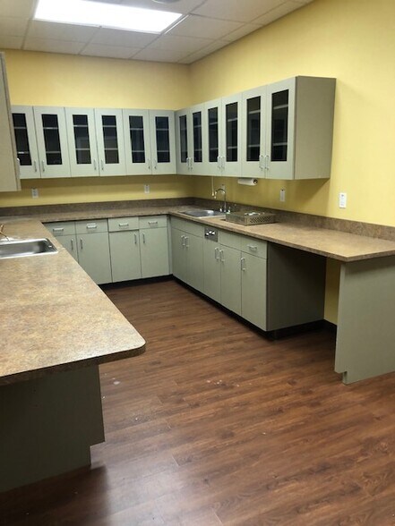 More Photos Of 203 N IH 35, Belton Freestanding For Lease