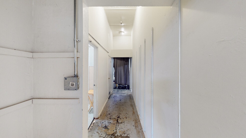 More Photos Of 1329 9th St, Berkeley Storefront Retail Office For Lease