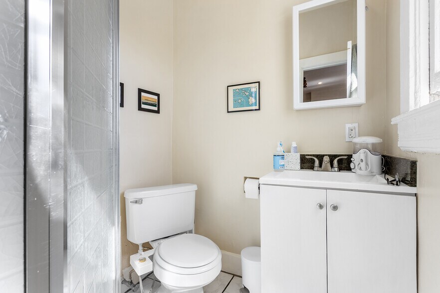 More Photos Of 1036 60th St, Emeryville Apartments For Sale