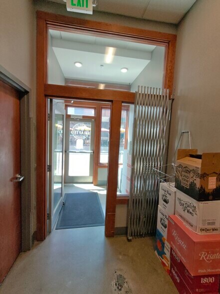 More Photos Of 4257 W Main St, Westminster Storefront Retail Office For Lease