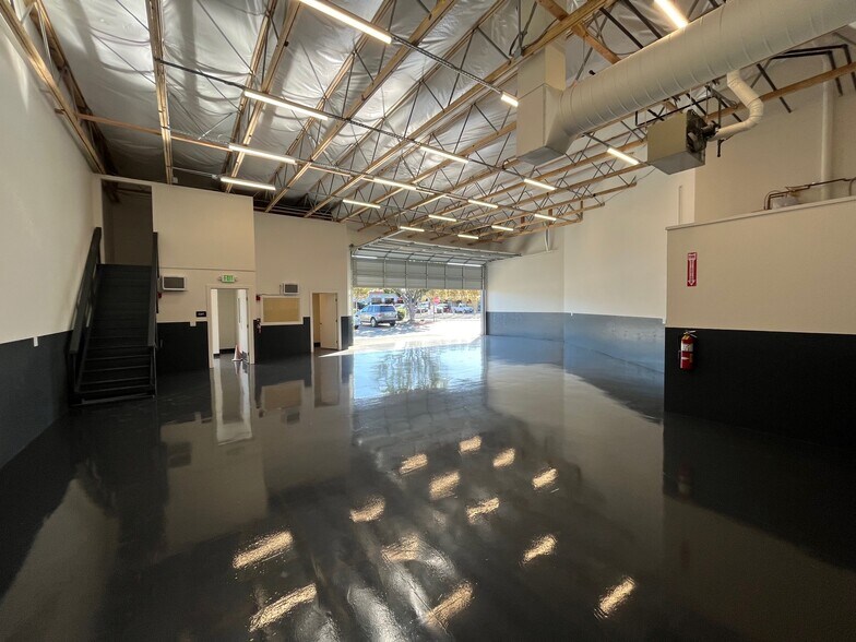 More Photos Of 2655 Monument Blvd, Concord General Retail For Sale