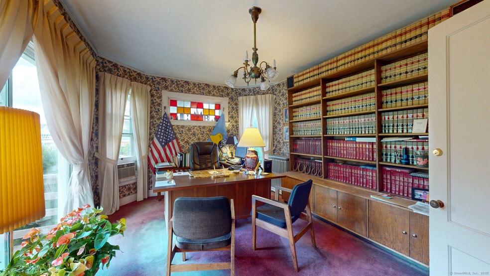 More Photos Of 8 W High St, East Hampton Office For Sale