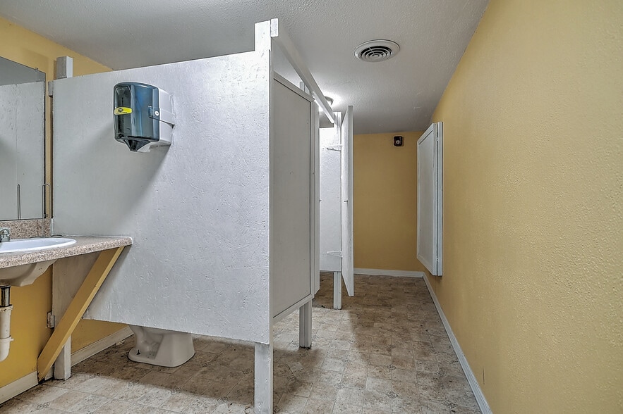 More Photos Of 10376 Wallace Alley St, Kingsport Office For Lease